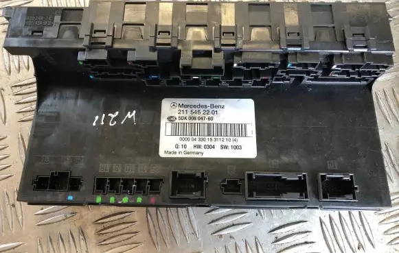 Mercedes-Benz E W211 Comfort/convenience module 2115452201 5DK00804760