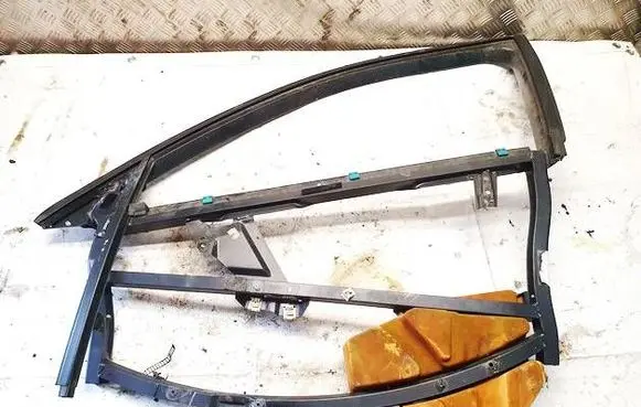 Audi A4 S4 B5 8D Front door window/glass frame 8d0837753