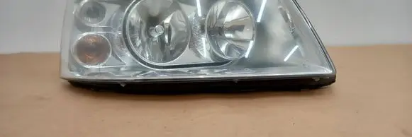 Volkswagen Transporter - Caravelle T5 Headlight/headlamp 0301195202 7H1941016T