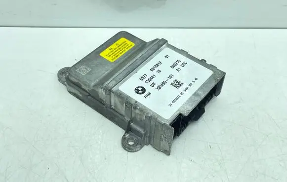 BMW 2 F46 Airbag control unit/module 6818812 335499101 13044110