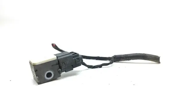 Hyundai Santa Fe Airbag deployment crash/impact sensor 959303L100