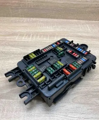 BMW X5 F15 Fuse module 9316569 931656901