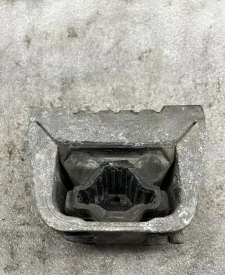 Audi A3 S3 8P Engine mount bracket 1K0199262