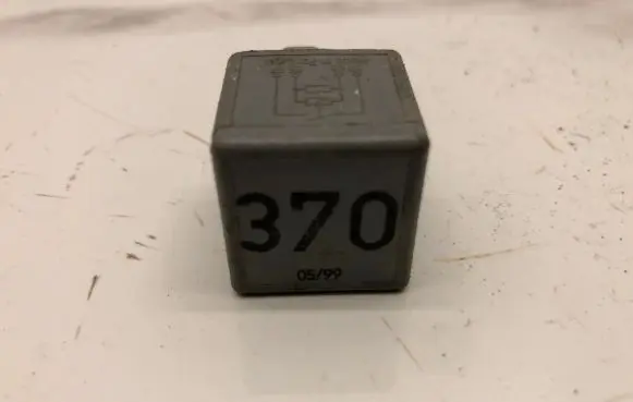 Audi A5 8T 8F Other relay 8D0951253