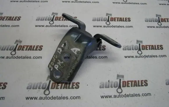 KIA Soul Front door upper hinge