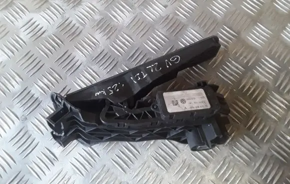 Volkswagen Golf V Accelerator throttle pedal 1K1721503L 6PV00860000