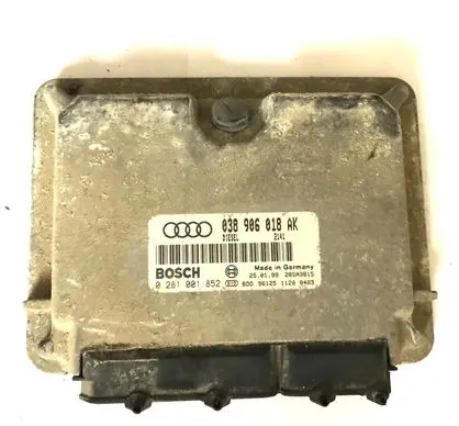 Audi A3 S3 8L Engine control unit/module 038906018AK 0281001852