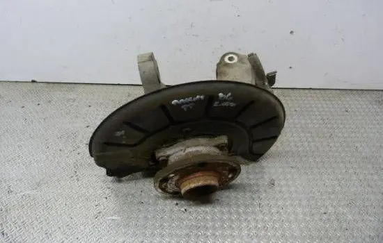 Front wheel hub spindle knuckle