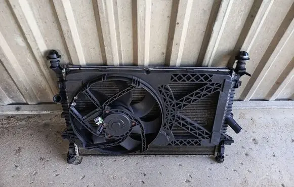 Ford Transit Radiator set 