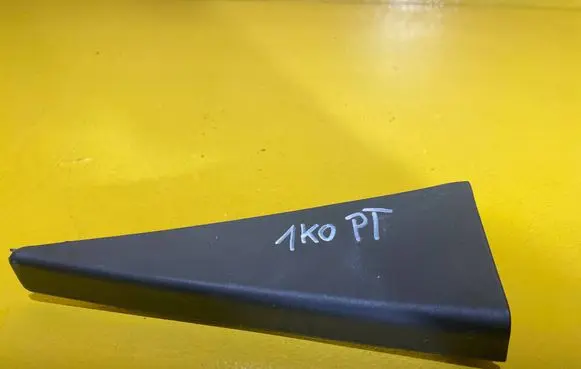 Chevrolet Captiva Other rear door trim element 96630815