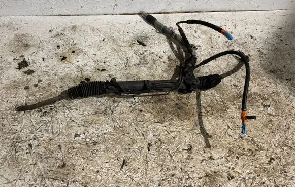BMW 5 E39 Steering rack 1093755