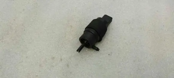 Audi A6 S6 C7 4G Windscreen/windshield washer pump 8K5955647
