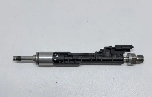 BMW 3 F30 F35 F31 Fuel injector 7639994 13647639994