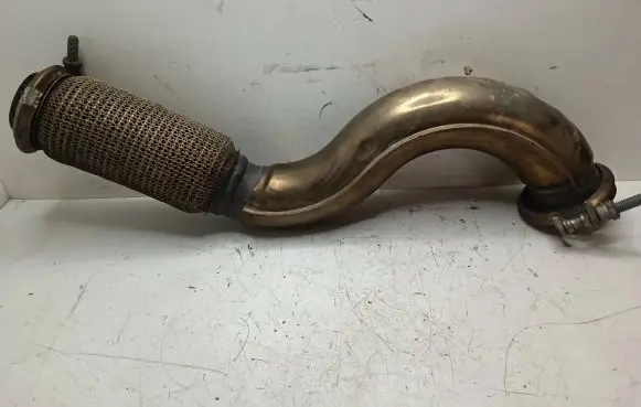 Citroen DS4 Muffler pipe connector clamp 