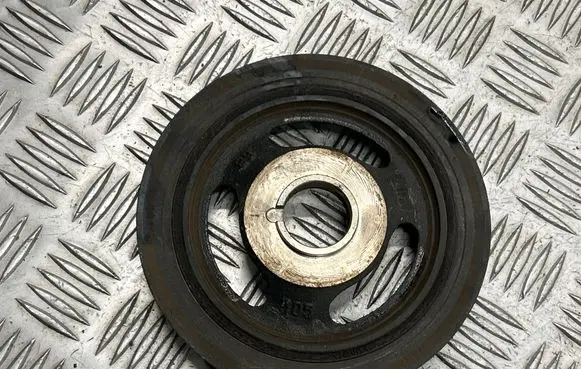 Volvo V50 Crankshaft pulley 