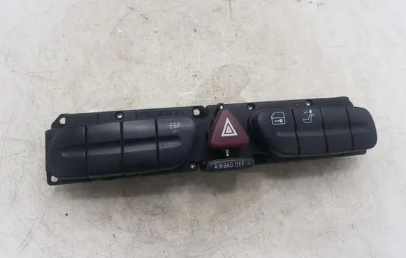 Lexus IS 220D-250-350 Hazard light switch 2038203710