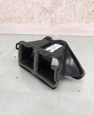 Tesla Model Y Air intake duct part 1643586-00-A