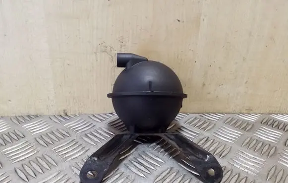 Volkswagen Touareg I Vacuum air tank 054129808 7L6103811C