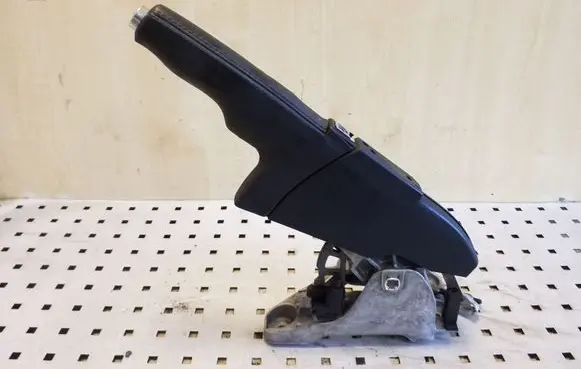 Audi TT TTS Mk2 Handbrake/parking brake lever assembly DGS47139