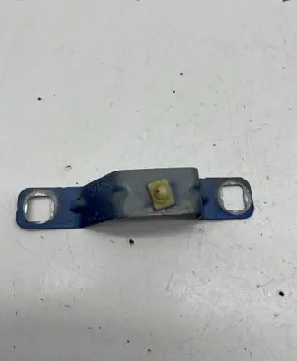 Renault Megane IV Fender mounting bracket 1469615R ZZZS