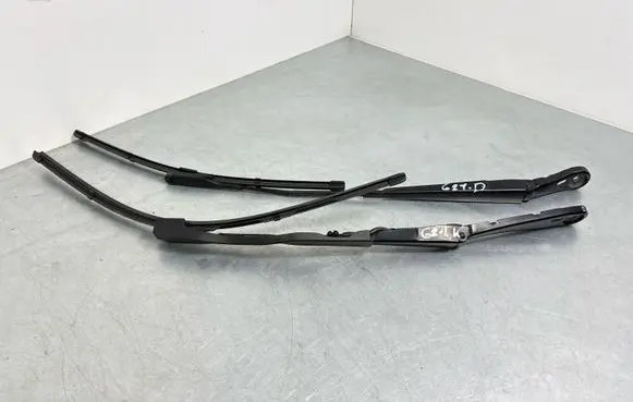 BMW 3 G20 G21 Windshield/front glass wiper blade 9448920