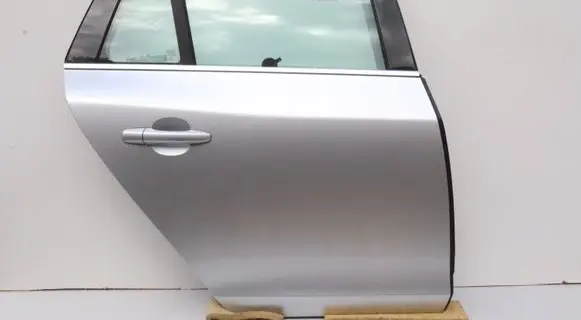 Volvo V60 Rear door
