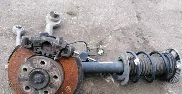 BMW 1 F20 F21 Front shock absorber with coil spring 6862171 14B251CD0145