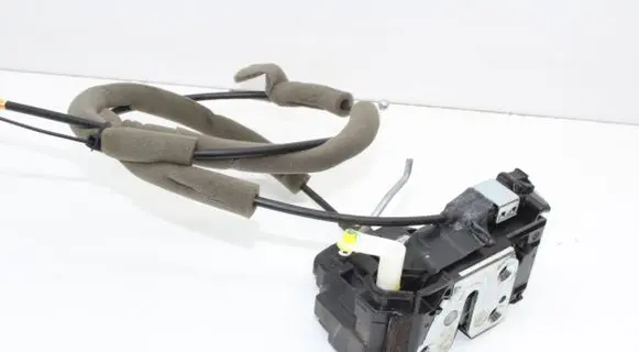 Nissan Leaf II (ZE1) Front door lock
