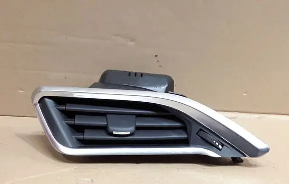 Peugeot 208 Dashboard side air vent grill/cover trim 9633131777