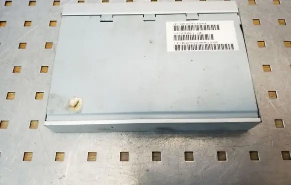 Chrysler 300 - 300C Sound amplifier 05064118AI