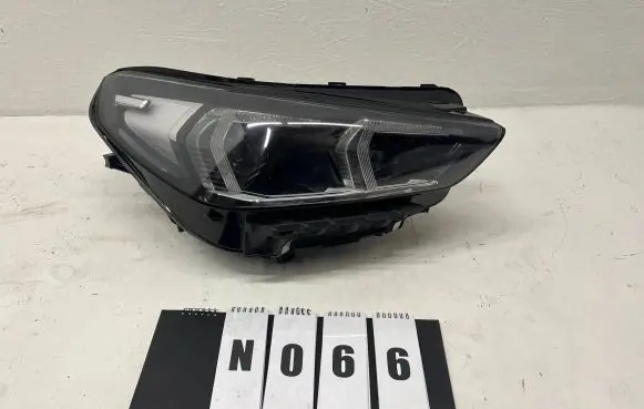 BMW X1 U11 Headlight/headlamp 5A9A228-01