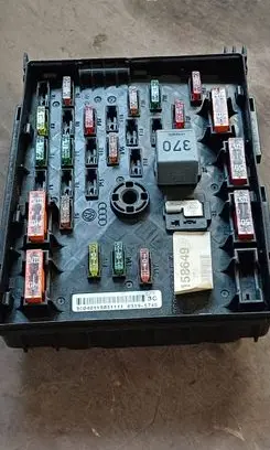 Volkswagen PASSAT B7 USA Fuse module 3C0937125A 63595743