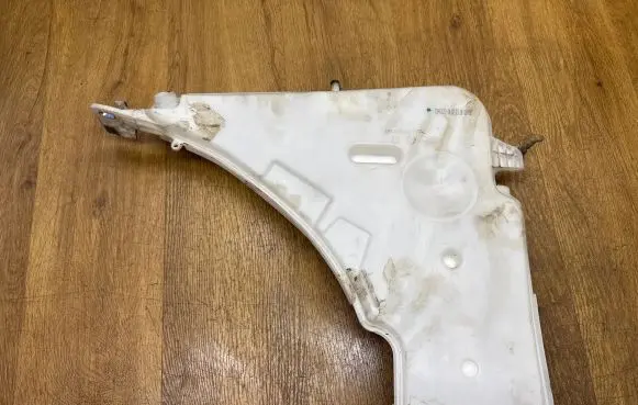 BMW 2 F22 F23 Windshield washer fluid reservoir/tank 7241671 10543512