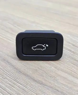 Volvo V70 Tailgate/trunk/boot open switch 30739237AA
