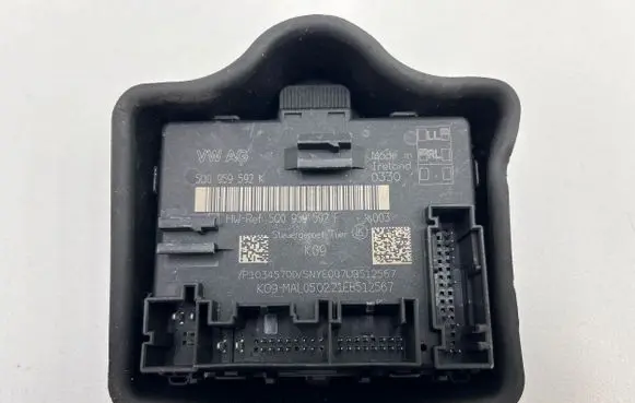 Audi Q3 F3 Door control unit/module 5Q0959592K