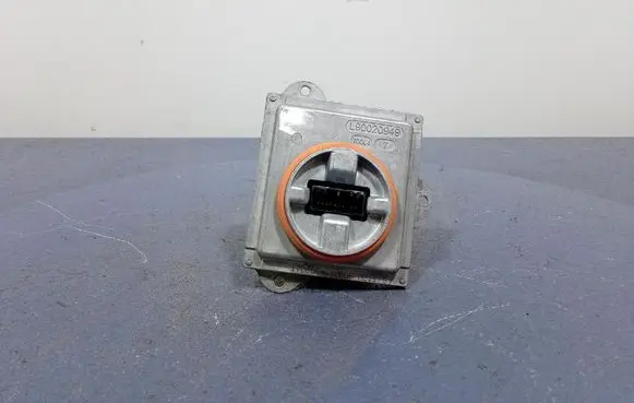 Ford Escape III Voltage converter/converter module L90020949