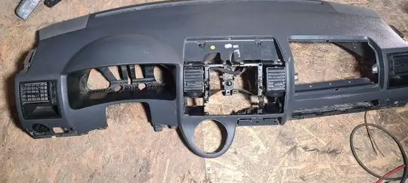 Volkswagen Multivan T5 Dashboard brak