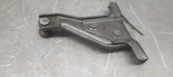 Mazda 5 Sliding door upper top rail Rolka