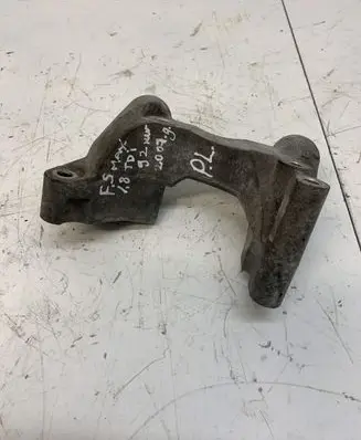 Ford S-MAX Engine mounting bracket
