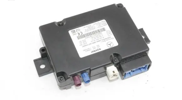 Mercedes-Benz S C217 Bluetooth control unit module A2059000524 A2059016810