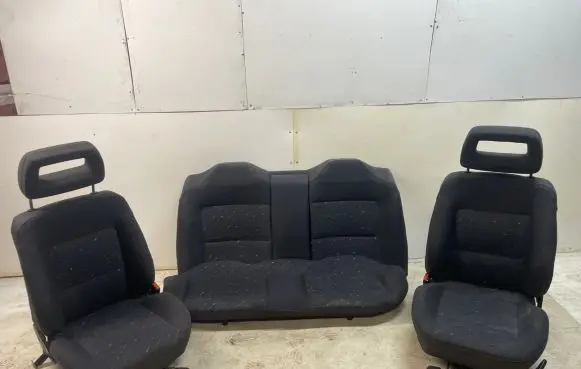 Seat set