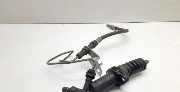 BMW 1 E81 E87 Clutch master cylinder 6785964