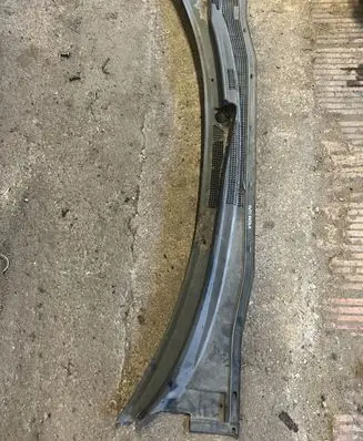 Mitsubishi Outlander Wiper trim MR971425