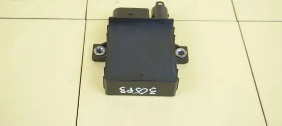 BMW 3 E90 E91 Glow plug pre-heat relay 30SP3