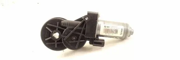Mercedes-Benz C W205 Seat adjustment motor 0009102509 D367401