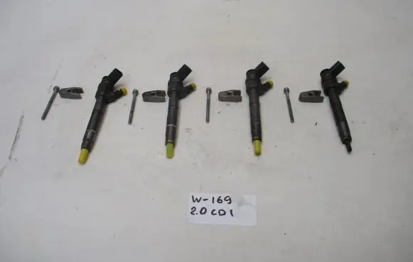 Mercedes-Benz A W169 Fuel injectors set 