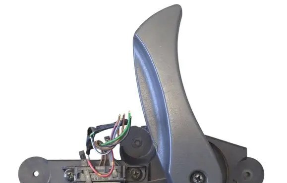 BMW 7 E65 E66 Engine bonnet (hood) release handle 7023992 51237023992 112420