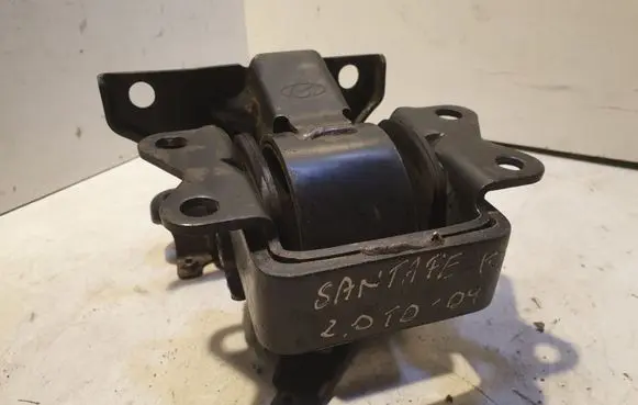 Hyundai Santa Fe Engine mount bracket