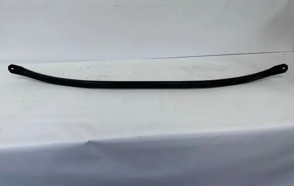 Alfa Romeo Stelvio Engine mounting bracket
