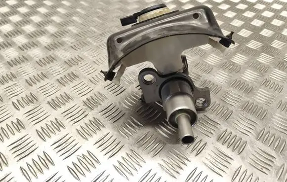 Audi A6 S6 C7 4G Master brake cylinder 